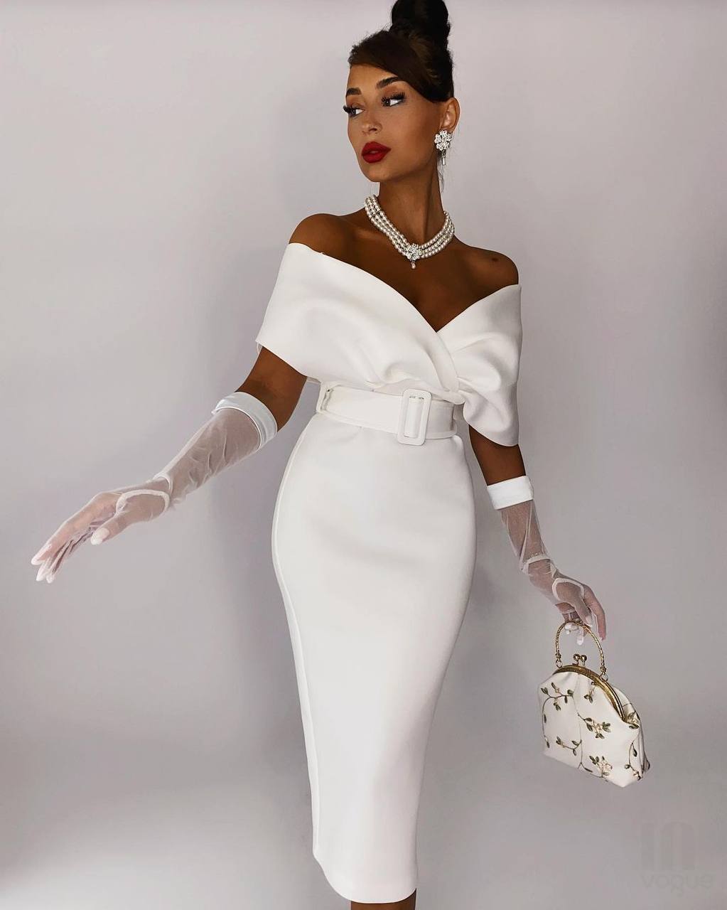 Off-Shoulder V Neck With Belt Bodycon Dress In White
