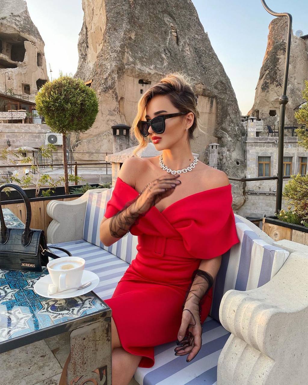 Off-Shoulder V Neck With Belt Bodycon Dress In Red